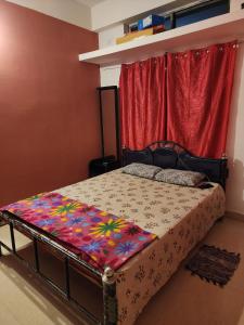 Postel nebo postele na pokoji v ubytování Moonlight Cottage