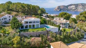 Naturlandskabet i nærheden af villaen