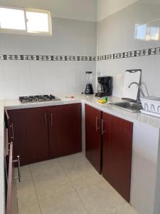 Köök või kööginurk majutusasutuses Apartamentos Rocky Cay Bay