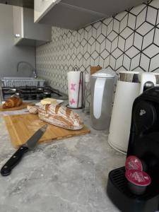 Kuchyňa alebo kuchynka v ubytovaní Apartament -Jak w domu- Czeladź 60m2 Centrum Katowic 10km