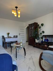 Posedenie v ubytovaní Apartament -Jak w domu- Czeladź 60m2 Centrum Katowic 10km
