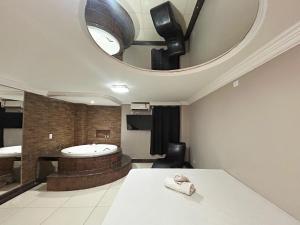 Koupelna v ubytování Lamour Hotel + 21 fotografií