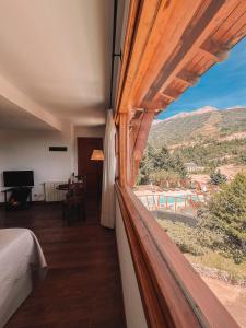 Uma vista da montanha tirada do hotel 