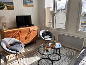 Gallery image of Sur les toits de St Aubin - La Mer in Saint-Aubin-sur-Mer