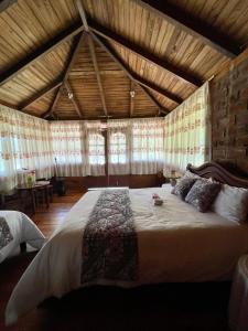 Galeriebild der Unterkunft Natural Lodge in Madre Tierra + 29 Fotos