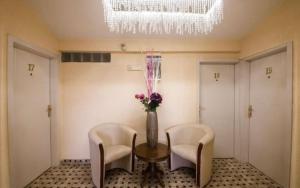 Imagem da galeria de Hotel Garni Ideal em Podgorica