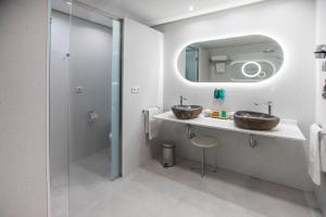 Koupelna v ubytování Hotel Servigroup Montíboli