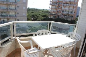 A balcony or terrace at BRAVAHOLIDAYS-250-Poblet