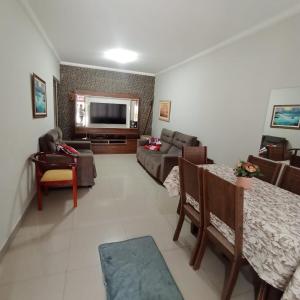 Μια τηλεόραση ή/και κέντρο ψυχαγωγίας στο Casa de temporada