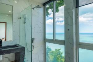 Ένα μπάνιο στο Villa Somsuay 5Br Private Pool & Panoramic View +36 φωτογραφίες