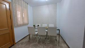 Galeriebild der Unterkunft Apartamentos Maria Cristina con parking gratis in Córdoba