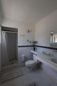 Un baño de Cabana Mangle Playa Privada