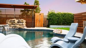 Gallery image of Dreamy Lux Heated Pool SPA 3BR in Urban Campbell in Campbell +40 photos