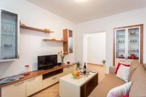 Imagen de la galería de Apartments Gravosa- FREE PARKING, en Dubrovnik