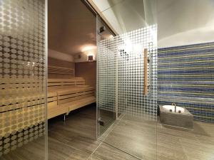 Un baño de Anantara Palais Hansen Vienna - newly renovated