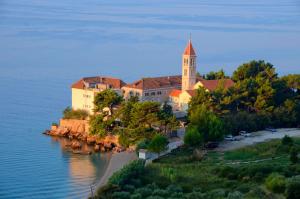 Afbeelding uit fotogalerij van Apartments Nada in Bol
