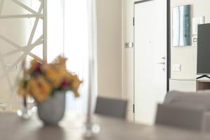 Fotografie z fotogalerie ubytování Square of Lake v destinaci Colico