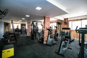 Fitnesscentret og/eller fitnessfaciliteterne på Casa cores, 2 quartos, piscina