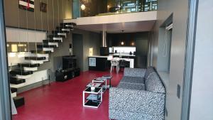 Athina Art Apartments tesisinde mutfak veya mini mutfak
