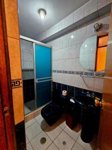 Phòng tắm tại Julio Cesar HOTELES