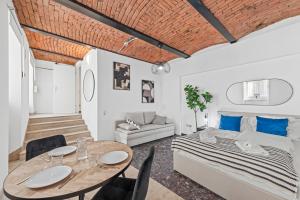 Postel nebo postele na pokoji v ubytování K22 Smart Rooms