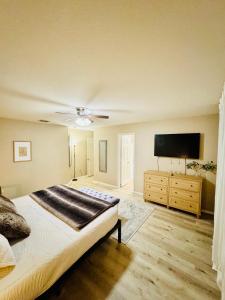 Imagen de la galería de Charming Frisco Escape Minutes from PGA and The Star, en Frisco