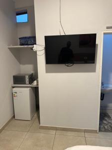 Η κουζίνα ή μικρή κουζίνα στο Chirute guest lodge