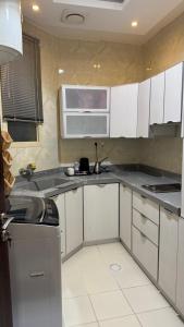 Imagen de la galería de شقة فاخرة بغرفتي نوم تسجيل الوصول ذاتي, en Buraidah