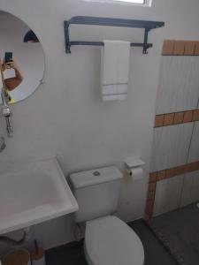 Koupelna v ubytování Apartamento Charmoso, Localização Privilegiada Enfrente Aeroporto - 2m orla mar