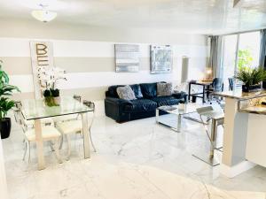 Ảnh trong thư viện ảnh của OCEAN BAY VIEWS 2Bdr 2Bath BEACH CONDO PARKING ở Miami Beach +54 ảnh