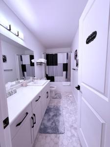 Kuchyň nebo kuchyňský kout v ubytování Cozy Haven