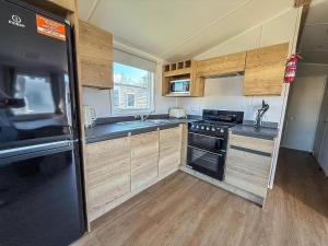 Fotografie z fotogalerie ubytování Lovely 8 Berth Caravan Ref 23028B v destinaci Hunstanton