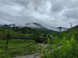 アルモラにあるNisarg Camping Podsのギャラリーの写真