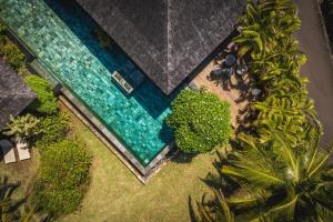 Bazén v ubytování Villa Serenity Cove by IHR nebo v jeho okolí