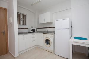 Küche/Küchenzeile in der Unterkunft Apartamentos Niza