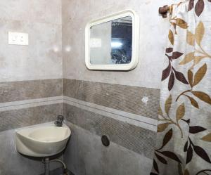 Ένα μπάνιο στο Maharashtra Guest House +73 φωτογραφίες