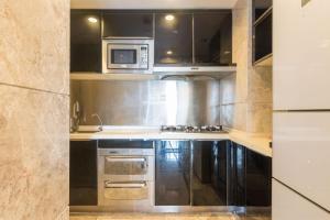 Chengdu Yunxi Luxury High-end Suite Apartment Hotel廚房或簡易廚房