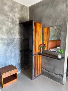 Fotografie z fotogalerie ubytování Lanta natural hut garden v destinaci Phra Ae beach