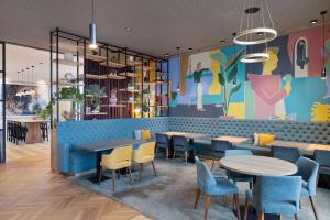 Ein Sitzbereich in der Unterkunft Spark by Hilton Vienna Donaustadt