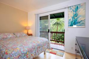 Postel nebo postele na pokoji v ubytování Yonegan Maui Getaways - Haiku