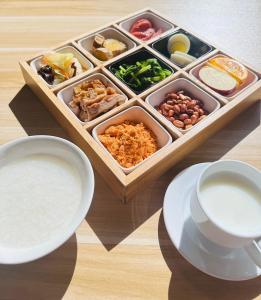 Makanan di atau berdekatan hotel