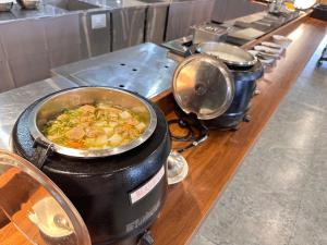 Makanan di atau berdekatan hotel
