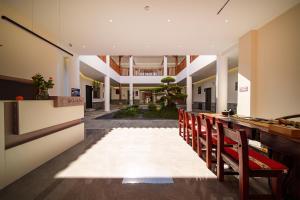 Jianshui Yunshui Inn餐厅或其他用餐的地方