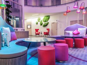 Ruang duduk di Mercure Toulouse Sud