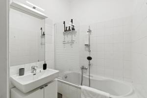 Phòng tắm tại Cozy Living Apartment "Amadeus" - free parking +19 ảnh