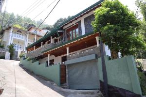 Το κτήριο όπου στεγάζεται  το δωμάτιο σε οικογενειακή κατοικία +52 φωτογραφίες