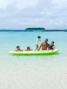 Гості Bandos Maldives - One Way Transfer FREE for stays from 1st May till 30th Sept 2025 for Bookings from 16 Apr 2025