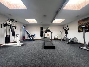 Fitness centrum a/nebo fitness zařízení v ubytování 4 person apartment Loggia with parking