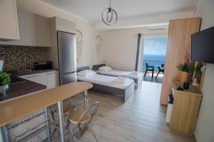 Postel nebo postele na pokoji v ubytování Nirvana Homes