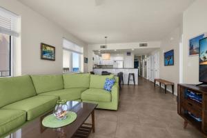 Summerwind Center 1204にあるキッチンまたは簡易キッチン